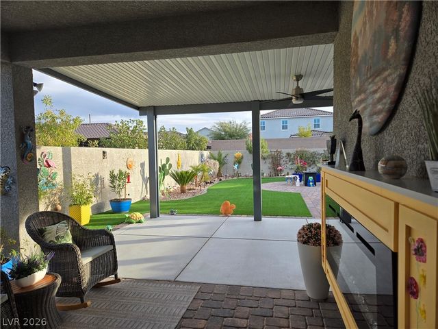 9743 Newcastle Spring Avenue, Las Vegas, NV 89178