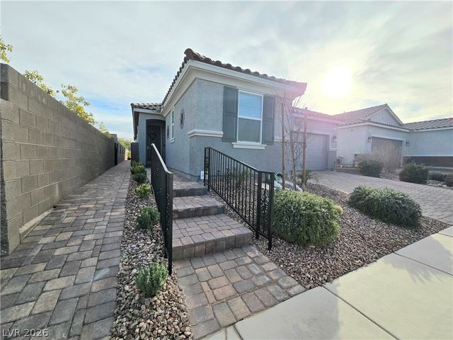 9743 Newcastle Spring Avenue, Las Vegas, NV 89178
