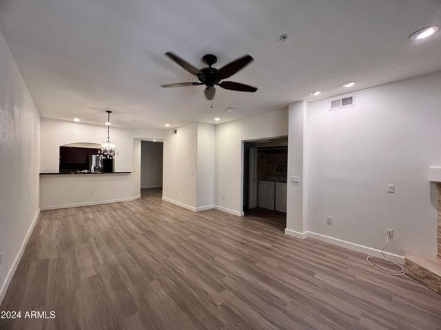 7021 E EARLL Drive 119, Scottsdale, AZ 85251