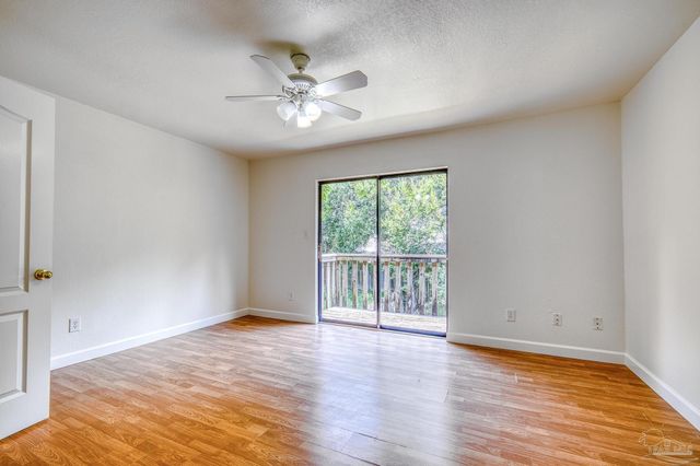 8134 Stonebrook Dr, Pensacola, FL 32514