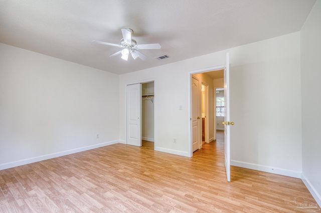 8134 Stonebrook Dr, Pensacola, FL 32514