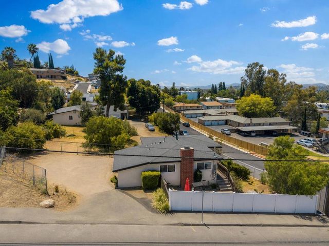 401 07 Idaho Ave, Escondido, CA 92025