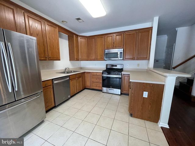 26 NORMANDY DR, Princeton Junction, NJ 08550
