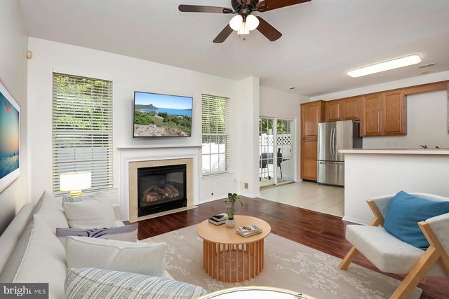 26 NORMANDY DR, Princeton Junction, NJ 08550