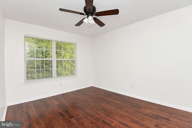 26 NORMANDY DR, Princeton Junction, NJ 08550