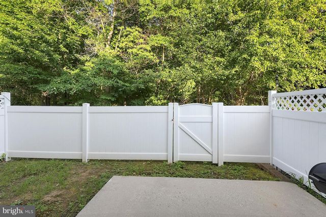 26 NORMANDY DR, Princeton Junction, NJ 08550