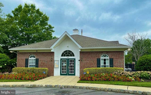 26 NORMANDY DR, Princeton Junction, NJ 08550