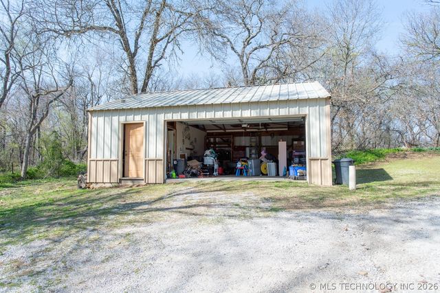14805 E 500 Road C, Claremore, OK 74019