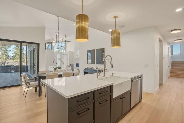 62475 NW Woodsman Loop, Bend, OR 97703