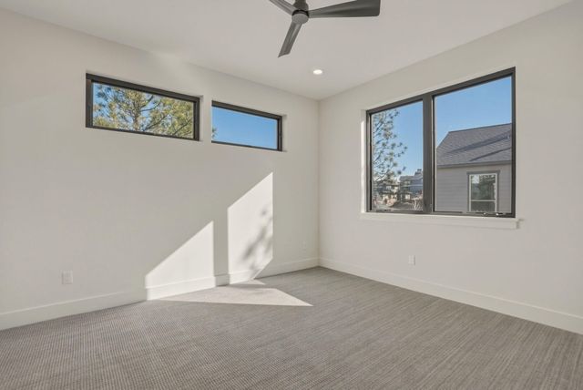 62475 NW Woodsman Loop, Bend, OR 97703