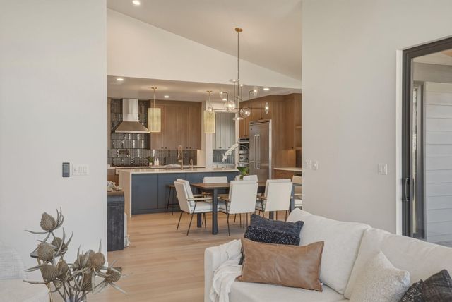 62475 NW Woodsman Loop, Bend, OR 97703