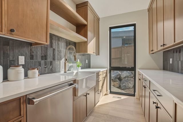 62475 NW Woodsman Loop, Bend, OR 97703