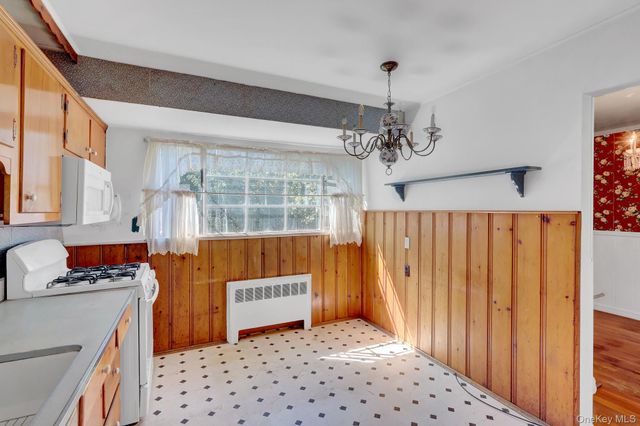 6 Barbara Lane, Jericho, NY 11753