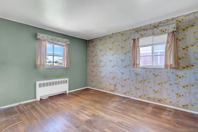 6 Barbara Lane, Jericho, NY 11753