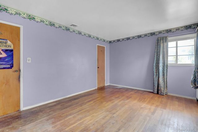 6 Barbara Lane, Jericho, NY 11753