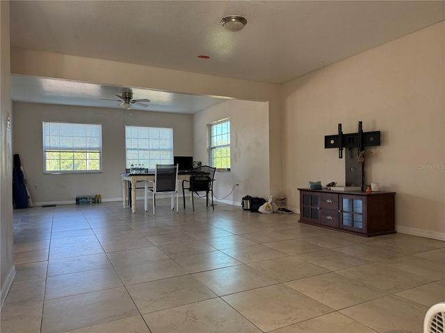 2122 GULF CITY ROAD, Ruskin, FL 33570