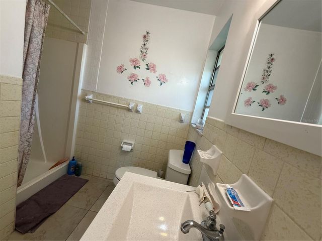 2122 GULF CITY ROAD, Ruskin, FL 33570