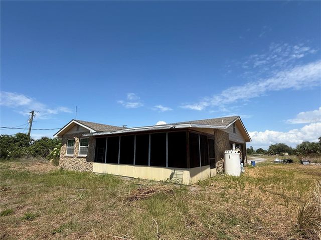 2122 GULF CITY ROAD, Ruskin, FL 33570