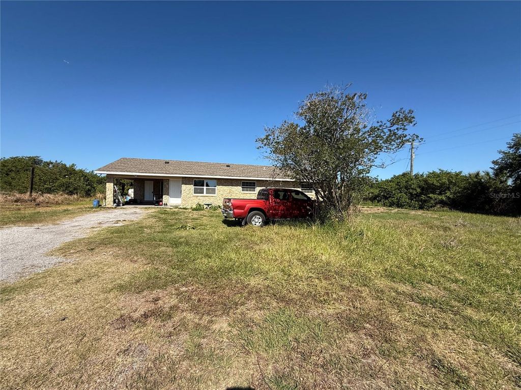 2122 GULF CITY ROAD, Ruskin, FL 33570