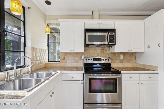 2107 EUCLID Street, Jacksonville, FL 32210