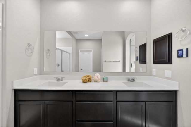 2600 Houser Avenue SE, Albuquerque, NM 87106