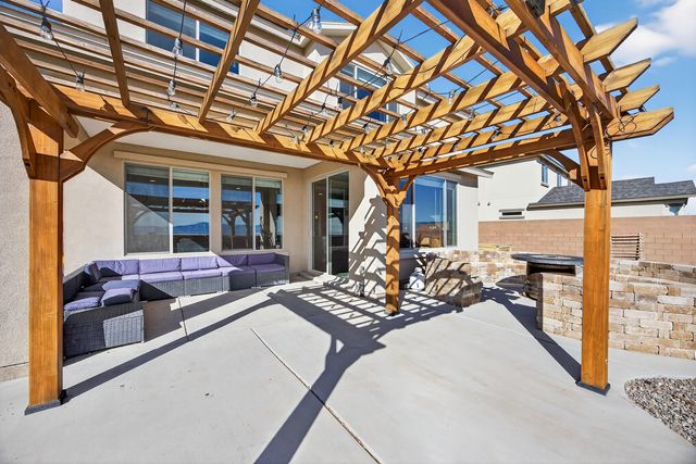 2600 Houser Avenue SE, Albuquerque, NM 87106