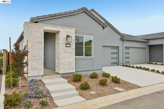 1095 Riverbend Drive, Brentwood, CA 94513