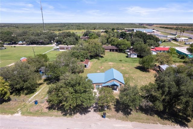 128 NW 6th St, Premont, TX 78375