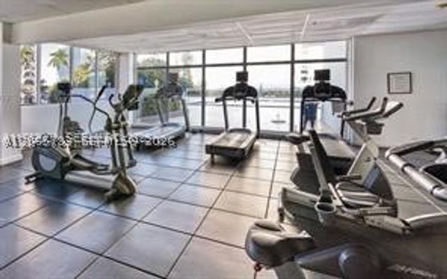 5601 NE Collins Ave 714, Miami Beach, FL 33140