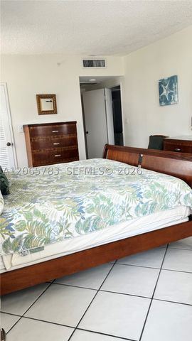 5601 NE Collins Ave 714, Miami Beach, FL 33140