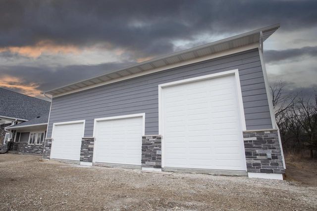 506 Gifford STREET, Genoa City, WI 53128