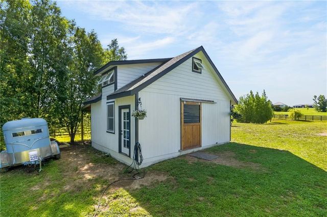 16956 Auburn Court, Bonner Springs, KS 66012