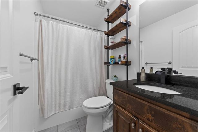 16956 Auburn Court, Bonner Springs, KS 66012