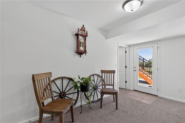 16956 Auburn Court, Bonner Springs, KS 66012