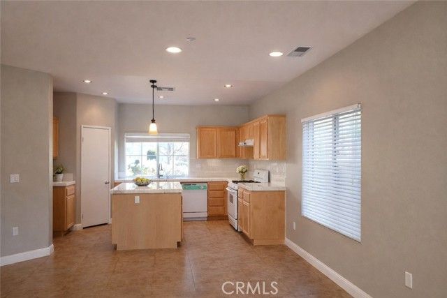 736 Summit Drive, Palm Springs, CA 92262