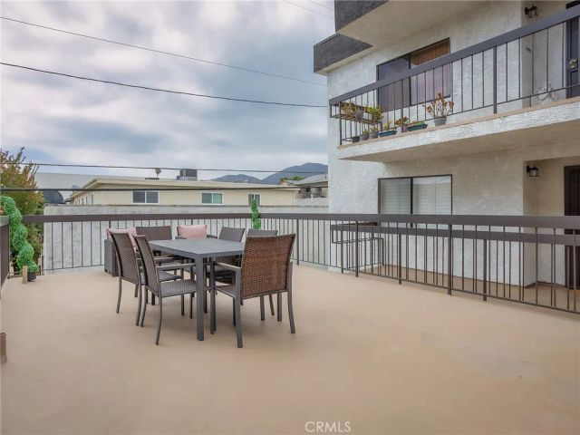 635 E Elmwood Avenue 203, Burbank, CA 91501