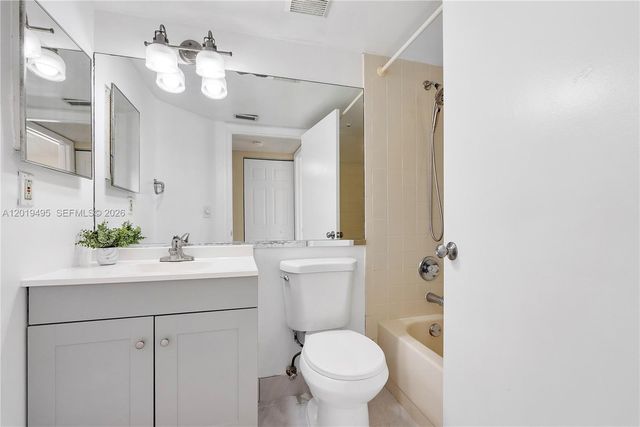 2382 NW 89th Dr 2382, Coral Springs, FL 33065
