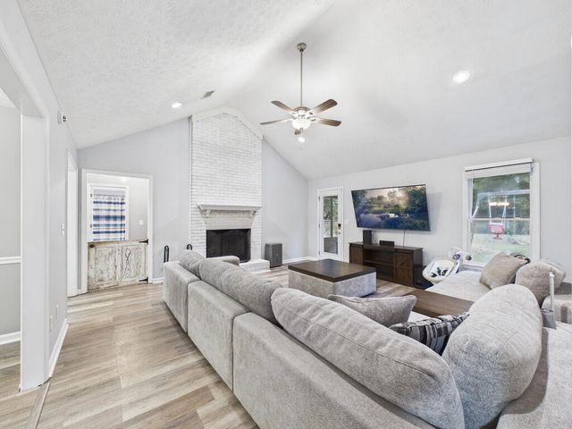 245 Lee Road 0437, Phenix City, AL 36870