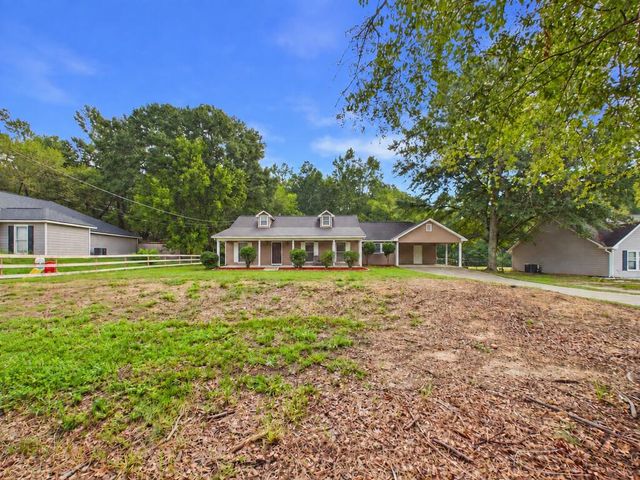 245 Lee Road 0437, Phenix City, AL 36870