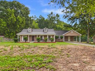 245 Lee Road 0437, Phenix City, AL 36870