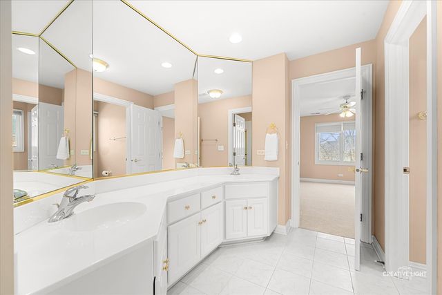 4711 Sebastian Drive, Naperville, IL 60564