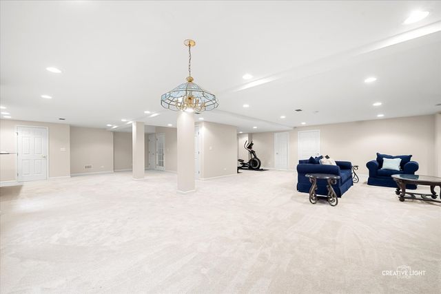 4711 Sebastian Drive, Naperville, IL 60564