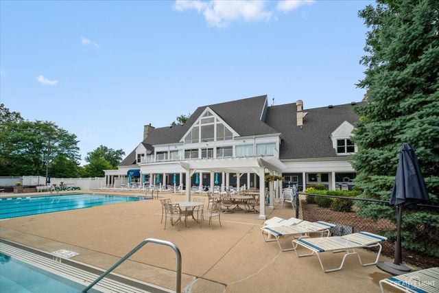 4711 Sebastian Drive, Naperville, IL 60564