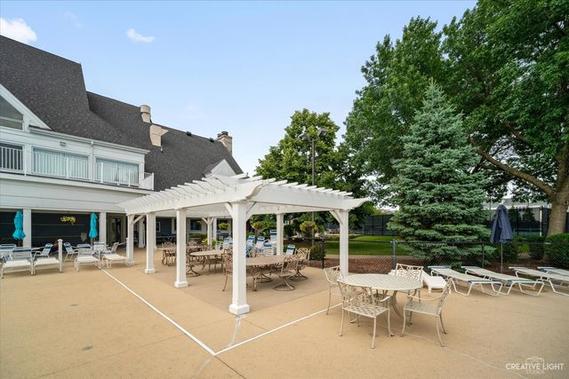 4711 Sebastian Drive, Naperville, IL 60564