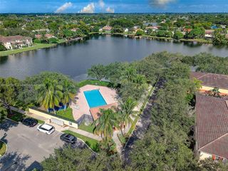 2308 SW 100th Ter, Miramar, FL 33025
