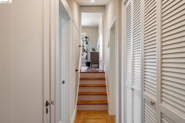 3300 Wilson Pl, Oakland, CA 94602