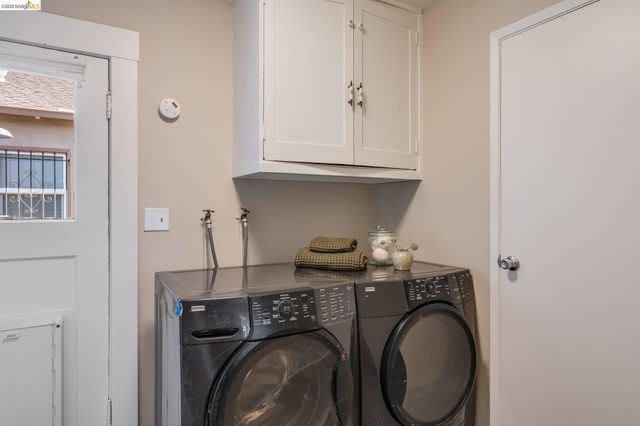 3300 Wilson Pl, Oakland, CA 94602