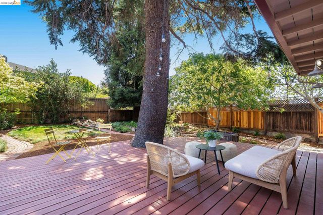 3300 Wilson Pl, Oakland, CA 94602