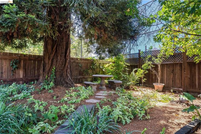 3300 Wilson Pl, Oakland, CA 94602