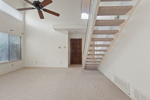 563 Ranch Trail 217, Irving, TX 75063